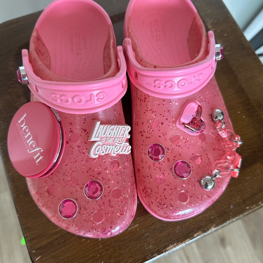 Benefit x crocs